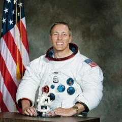 Jack Swigert height profile photo
