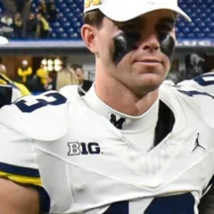 Jack Tuttle (American football) height profile photo