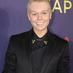 Jack Vidgen height profile photo