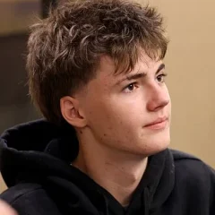 Jackson Robert Scott height profile photo