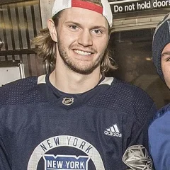 Jacob Trouba height profile photo