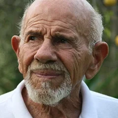 Jacque Fresco height profile photo