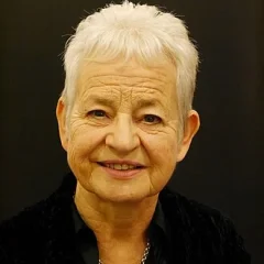 Jacqueline Wilson height profile photo