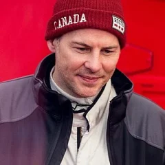 Jacques Villeneuve height profile photo