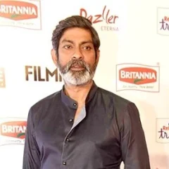 Jagapathi Babu height profile photo