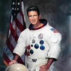James Irwin height profile photo