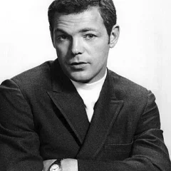 James MacArthur height profile photo
