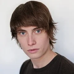 James Paxton (actor) height profile photo