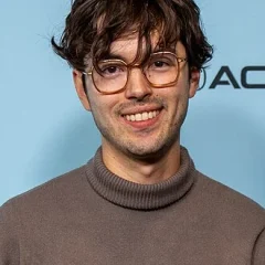 James Sweeney (filmmaker) height profile photo