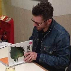 Jamie Hewlett height profile photo