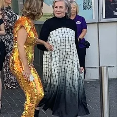 Jan Pearson height profile photo