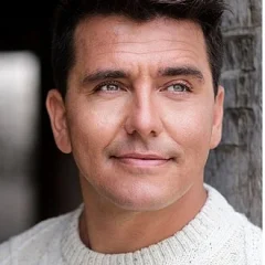 Jan Smit (singer) height profile photo