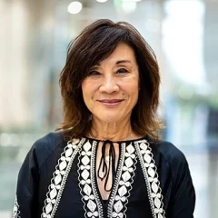 Janet Yang height profile photo