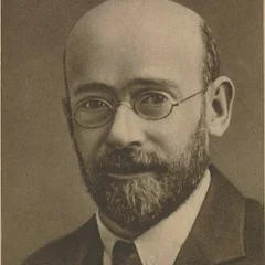 Janusz Korczak height profile photo