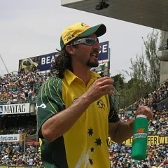 Jason Gillespie height profile photo