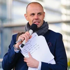 Jason Mohammad height profile photo
