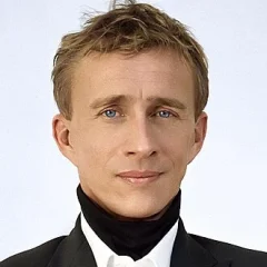Jasper Conran height profile photo