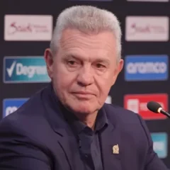 Javier Aguirre height profile photo