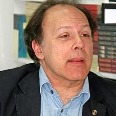 Javier Marías height profile photo