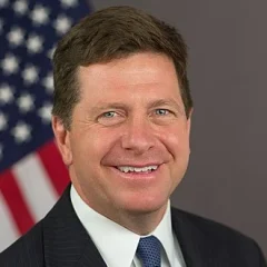 Jay Clayton (attorney) height profile photo
