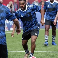 Jay-Jay Okocha height profile photo
