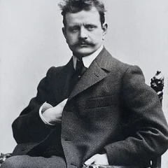 Jean Sibelius height profile photo