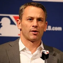 Jed Hoyer height profile photo