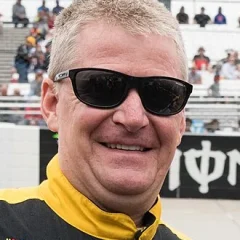 Jeff Burton height profile photo
