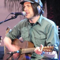 Jeff Mangum height profile photo