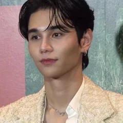 Jeff Satur height profile photo