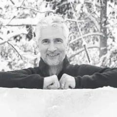 Jeff Smisek height profile photo