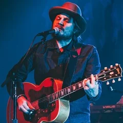 Jeff Tweedy height profile photo