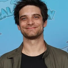 Jeff Ward (actor) height profile photo