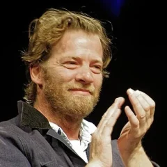 Jefferson Hall (actor) height profile photo