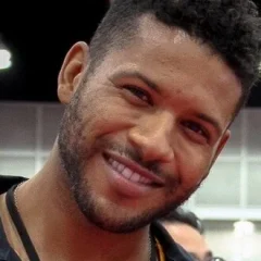 Jeffrey Bowyer-Chapman height profile photo