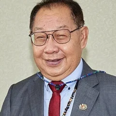 Jeffrey Kitingan height profile photo