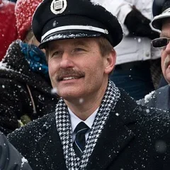 Jeffrey Skiles height profile photo
