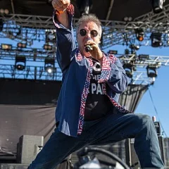 Jello Biafra height profile photo