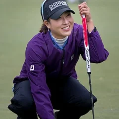 Jennifer Song height profile photo