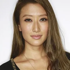 Jennifer Tse height profile photo