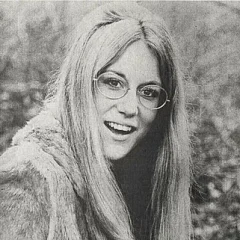 Jennifer Warnes height profile photo