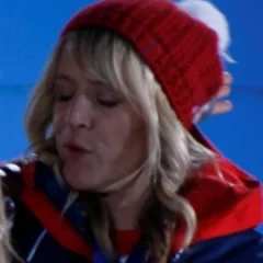 Jenny Jones (snowboarder) height profile photo