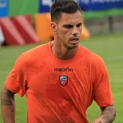 Jérémie Aliadière height profile photo