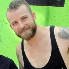 Jeremy Davis height profile photo