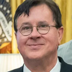 Jeremy Swift height profile photo