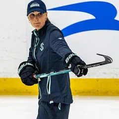 Jessica Campbell (ice hockey) height profile photo