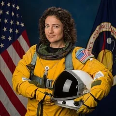 Jessica Meir height profile photo