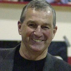 Jim Calhoun height profile photo