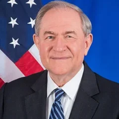 Jim Gilmore height profile photo