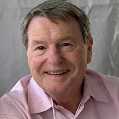 Jim Lehrer height profile photo